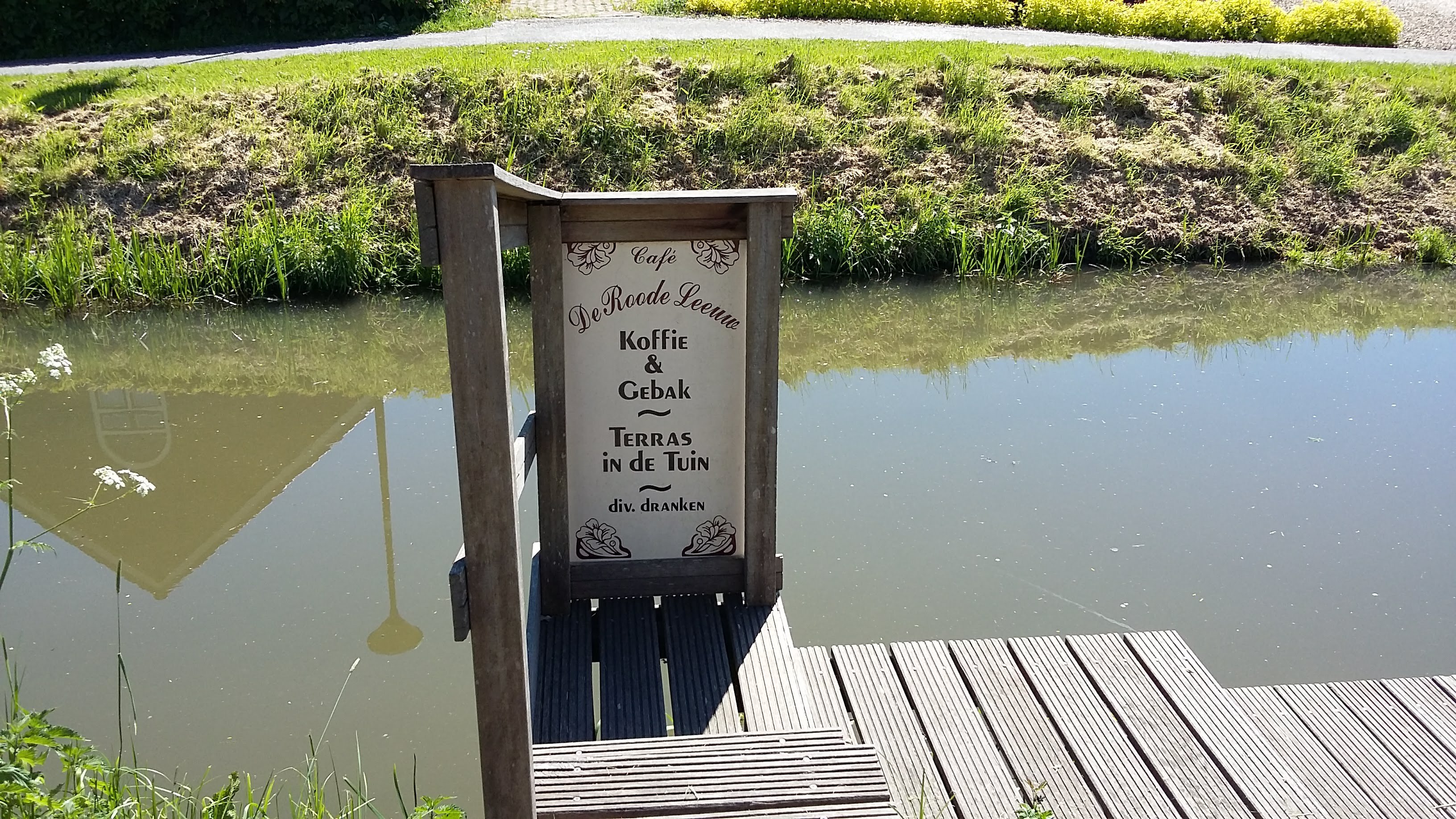 Café_Slijterij_De_Roode_Leeuw_b