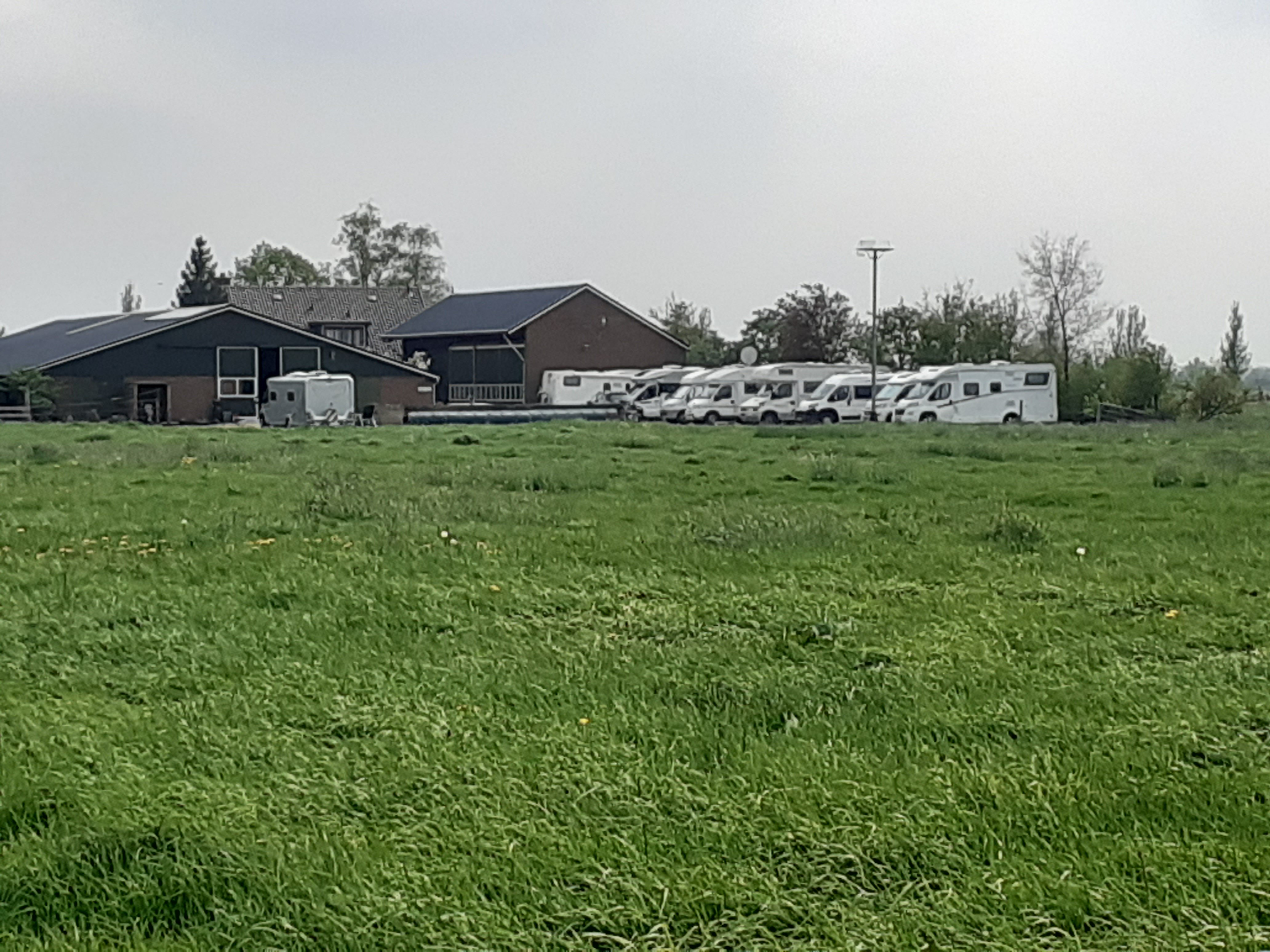 Camperplaats_Nieuw_Vogelenzang_a