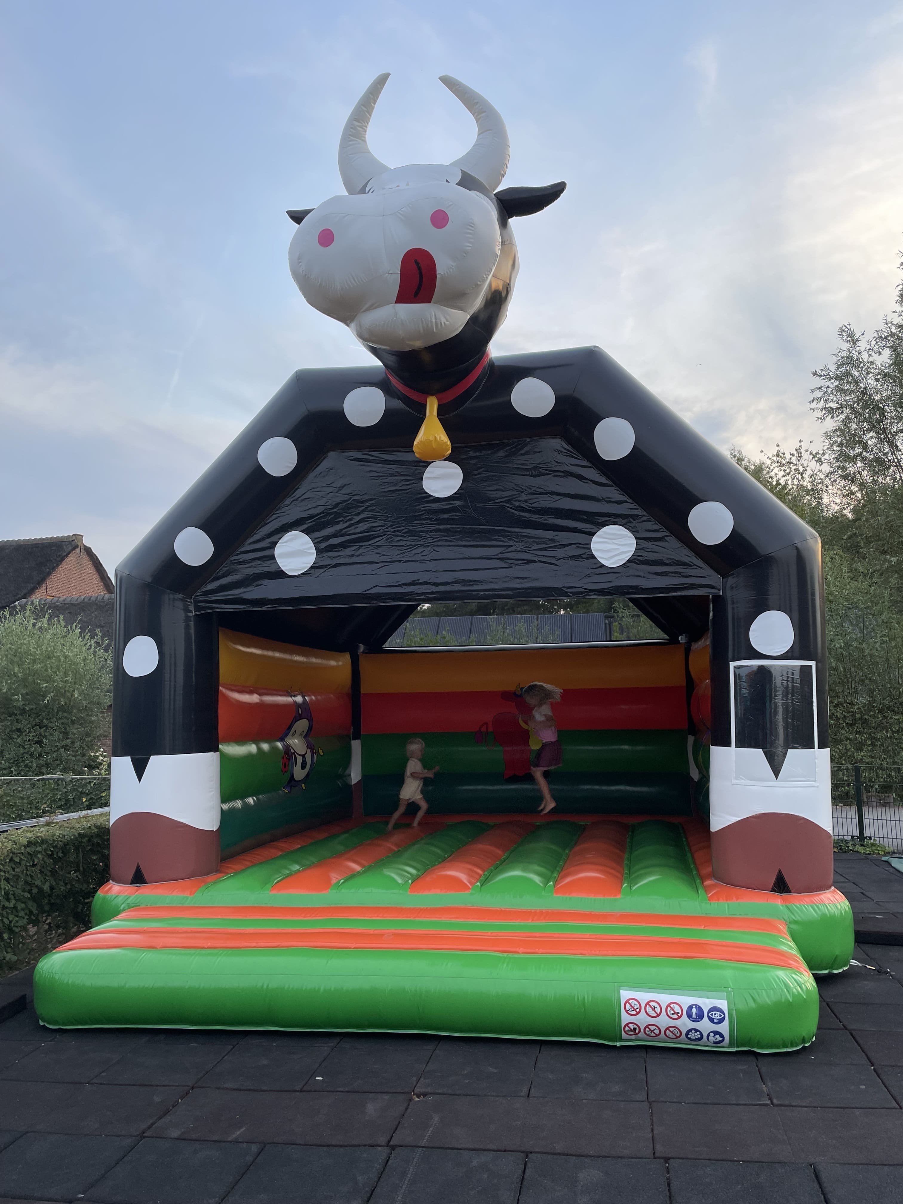 Pannenkoekenhuis_Midden_op_'t_Landt_b